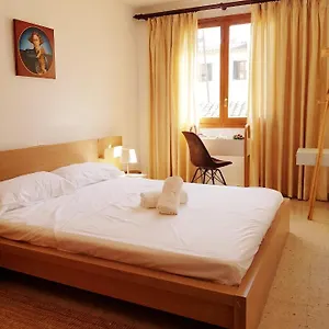 Rambla Center Guest house